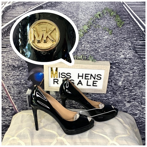 MICHAEL Michael Kors Shoes - NEW MICHAEL KORS BLACK OPEN TOE PLATFORM STILETTOS